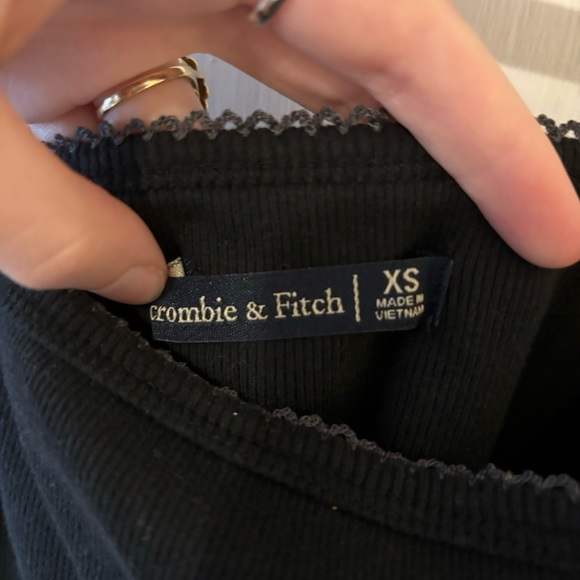 A&F Ribbed Tank Top - Picture 3 of 4